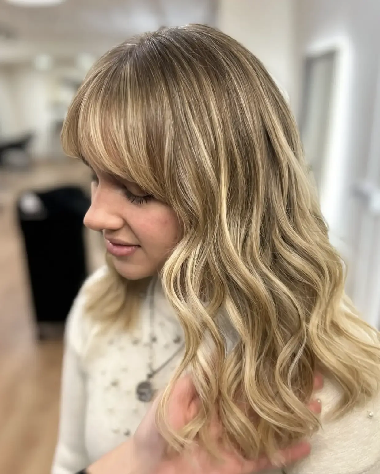 Corte femenino moderno realizado en Ana Gago Hairsalon Barcelona